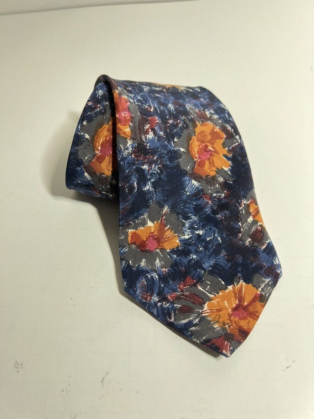 Ungaro Paris EUC Abstract Floral Print 100% Silk Tie 59" x 3.5"